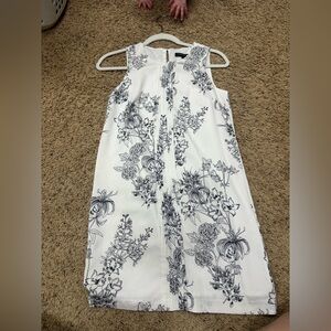 Banana Republic Floral Dress in White and Black Size 0P!